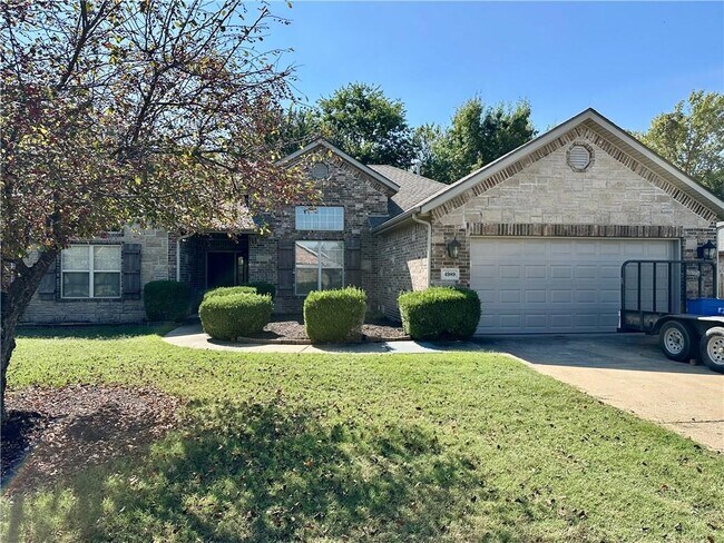 Primary Photo - 4989 W Homespun Dr