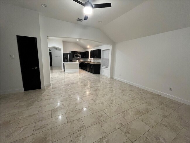 Building Photo - 6304 Spring Ranch Dr