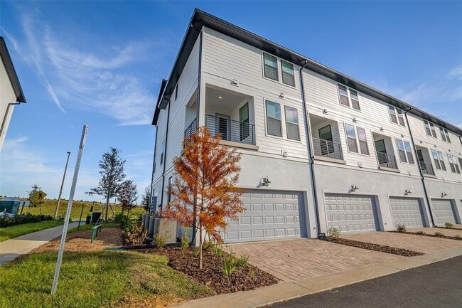 Building Photo - 15399 Hamlin Pk Dr