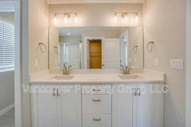 Building Photo - 721 NW 178th Wy