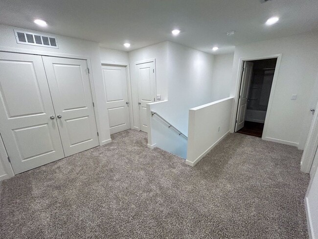 Building Photo - NEW BUILD HOME - Comfortable Living in a New Redding Neighborhood