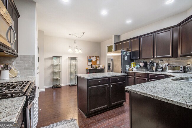 Building Photo - 3463 Flamingo Ln