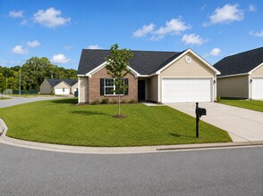 Building Photo - 42 Amber Dr