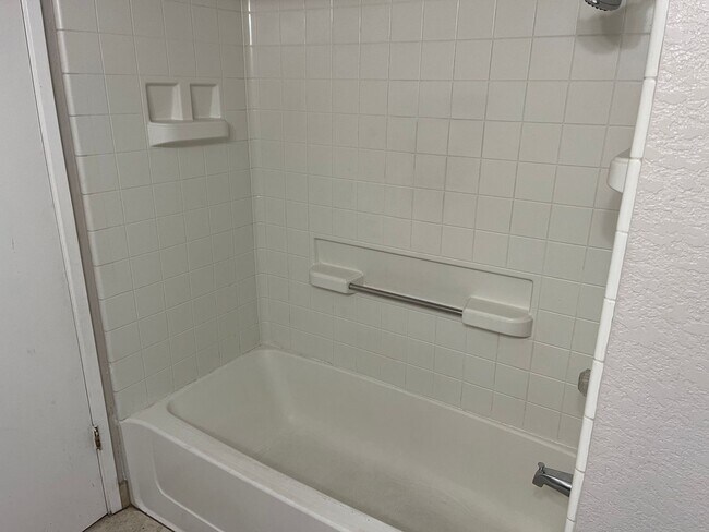 Building Photo - 2234 Prestwick St