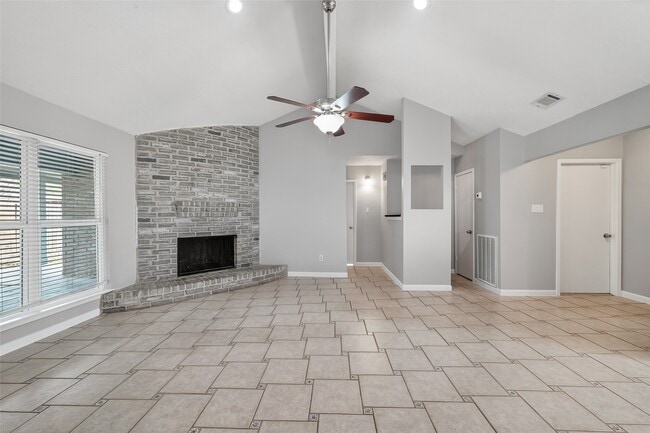 Building Photo - 10506 Ivy Oaks Ln