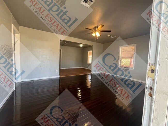 Building Photo - Welcome Home!!