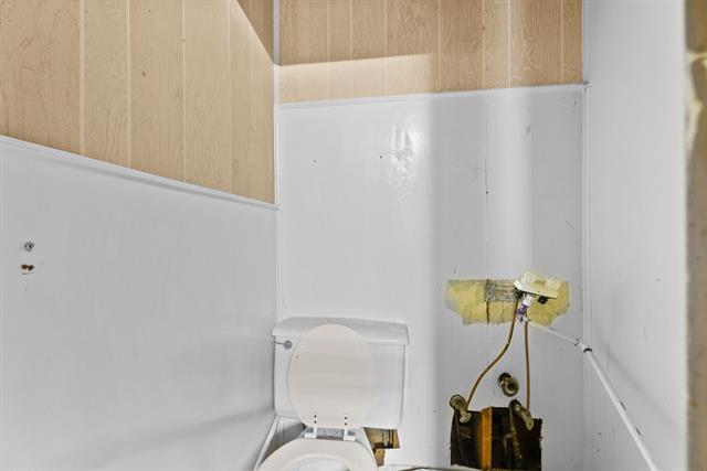 Building Photo - 429 Johnson St