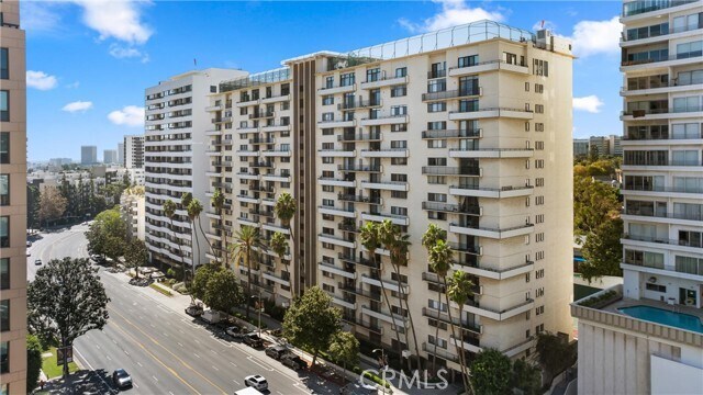 Building Photo - 10535 Wilshire Blvd
