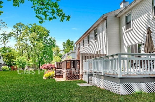 Building Photo - 22 Hickory Ct