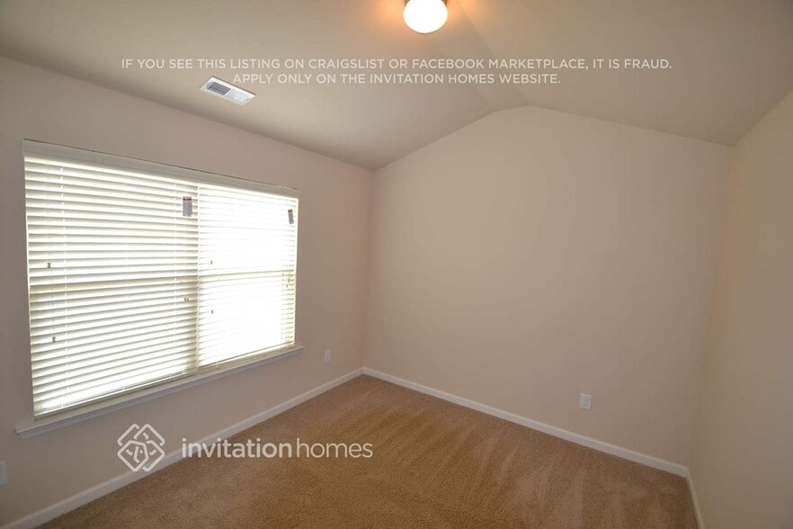 Building Photo - 127 Biscayne Terrace