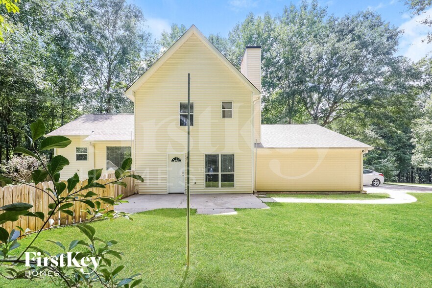 Building Photo - 42 Treetop Ln