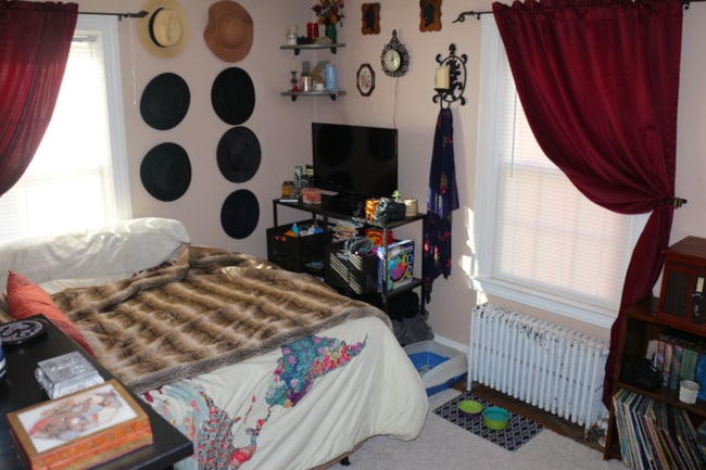 Building Photo - 165 Whitford Ave.