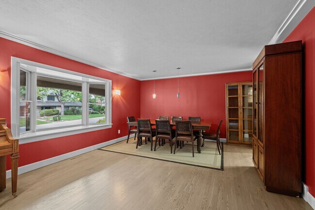 Building Photo - 2226 S Beeler Way