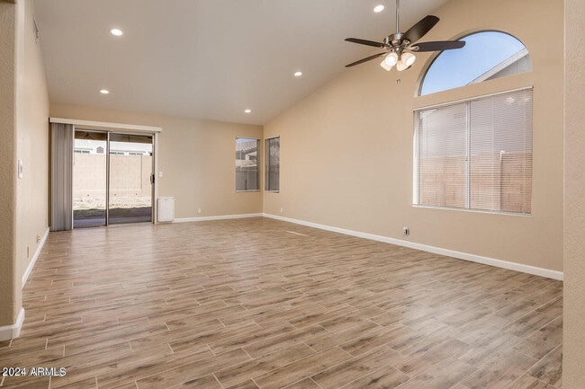 Building Photo - 8564 W Ocotillo Rd