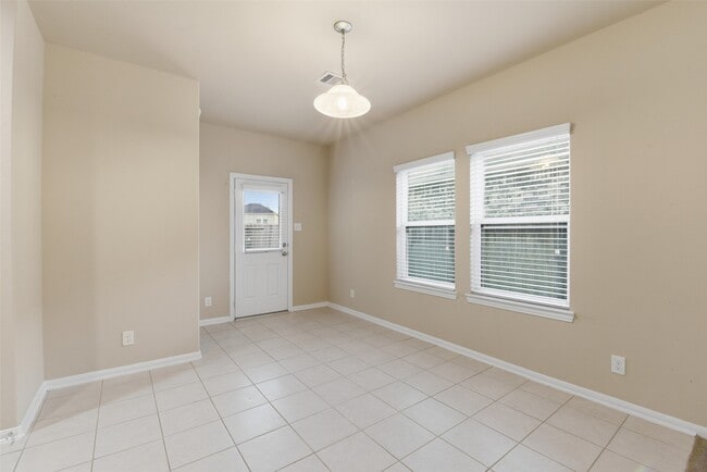 Building Photo - 7530 Foxwaithe Ln