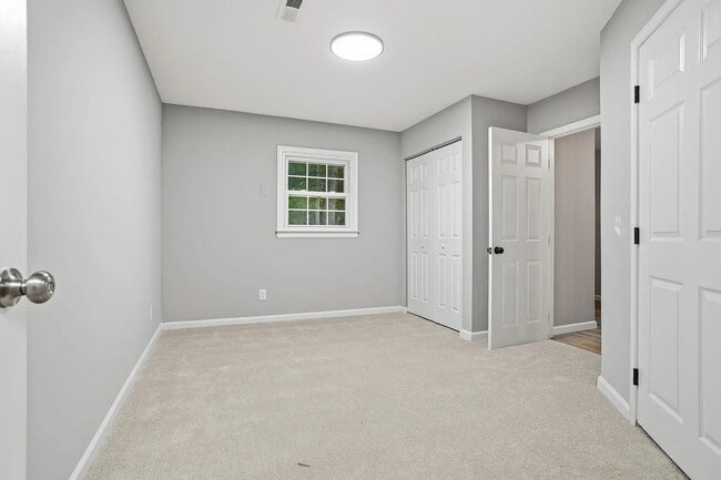 Building Photo - 1707 Bateman Bridge Rd