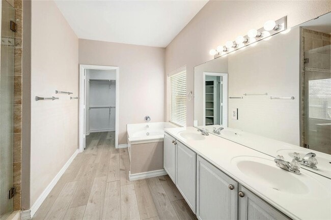 Building Photo - 20704 Silverbell Ln