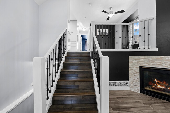 Building Photo - 29374 Glen Oaks Blvd W