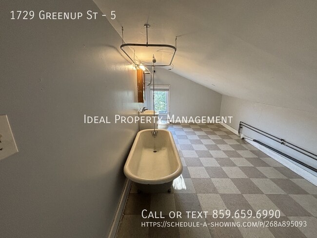 Building Photo - 1729 Greenup St