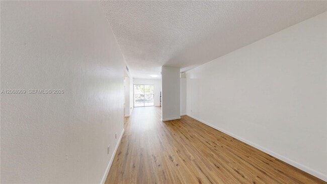 Building Photo - 2463 Coral Wy