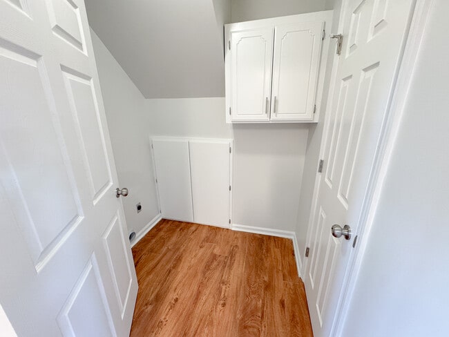 Building Photo - 249 Highpoint Rd