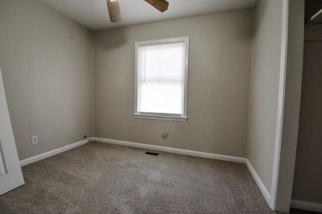 Building Photo - Updated 3 Bedroom and 1.5 Bath Home