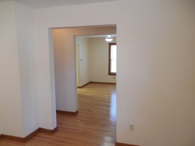 LIVING TO DINING ROOM - 528 N 1st St