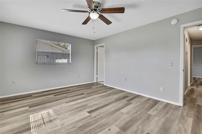 Building Photo - 2453 Keeport Dr