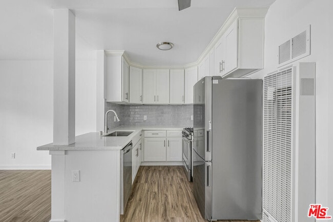 Building Photo - 1323 11th St