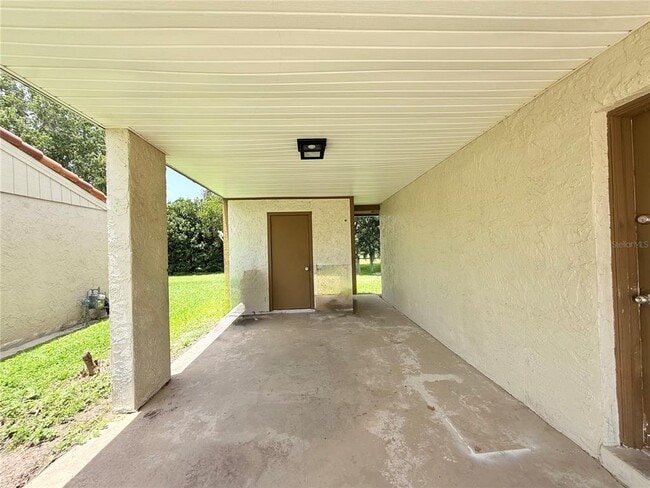 Building Photo - 10122 Mason Dixon Cir