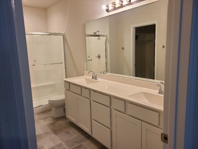 Building Photo - 219 Barrington Ridge Ln