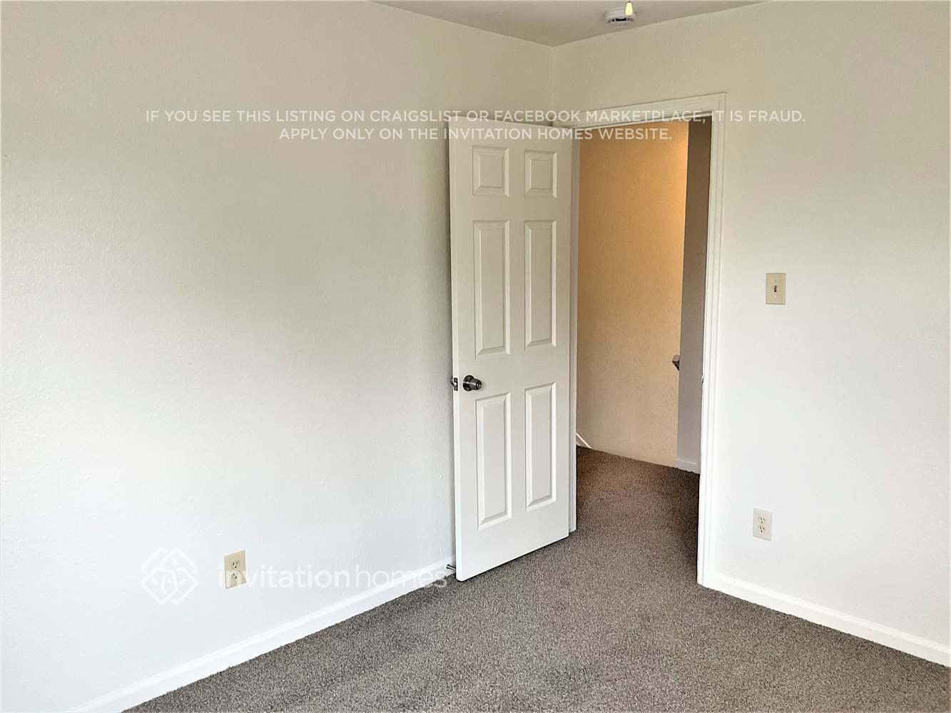 Building Photo - 1803 Shoreline Dr