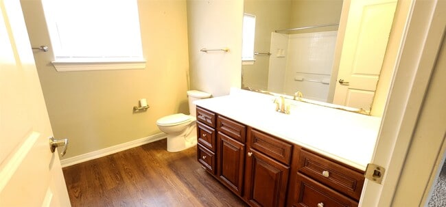 Building Photo - 20 Louisiana St