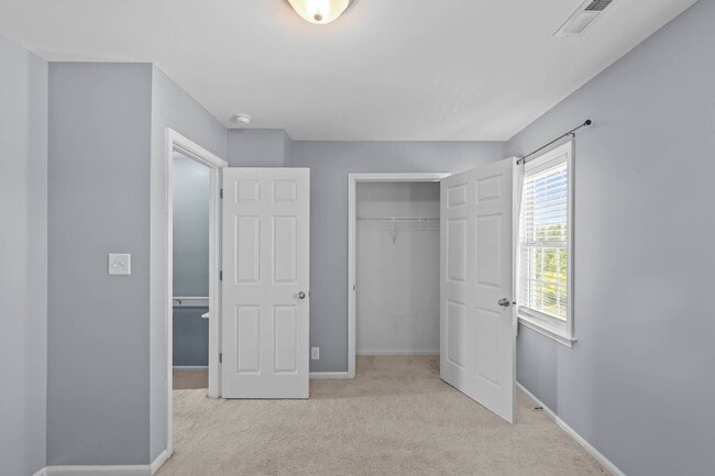 Building Photo - 415 Caldwell Loop