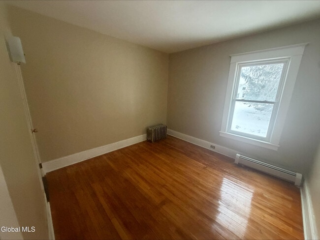 Building Photo - 5 Mockingbird Hill