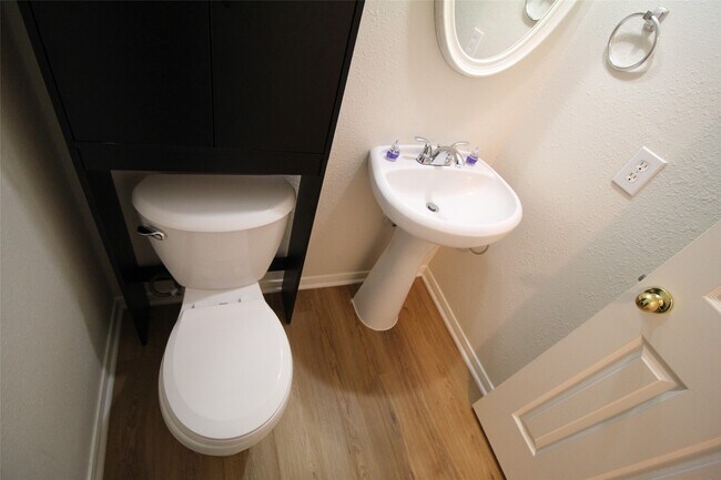 Building Photo - 21123 Sprouse Cir