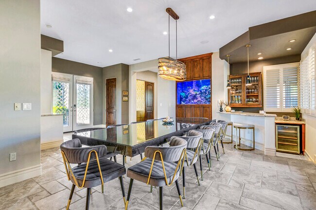 Building Photo - 41370 Sparkey Way