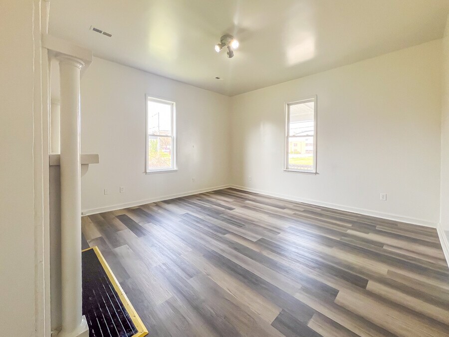 Building Photo - 608 Halifax St