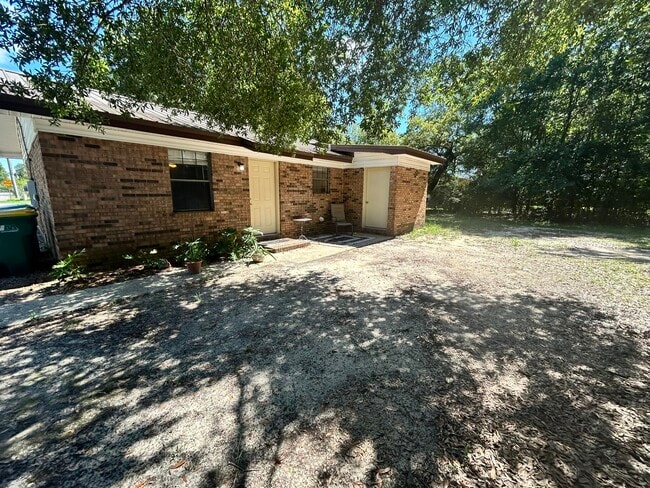Building Photo - 3002 Stillwell Blvd