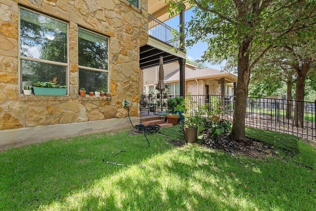 Building Photo - 7317A Colina Vista Loop