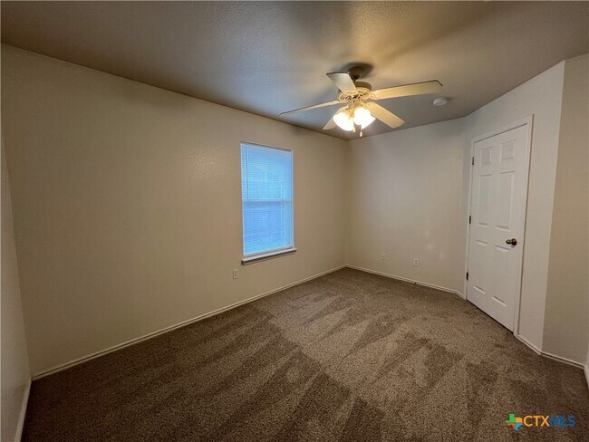 Building Photo - 3014 Douglas Fir Dr