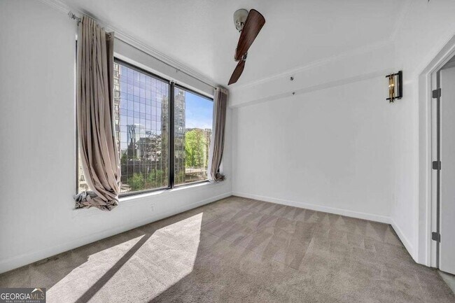 Building Photo - 3445 N Stratford Rd NE