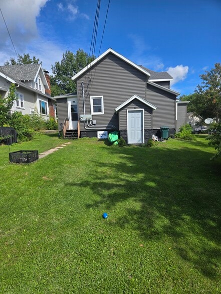 Building Photo - 309 2nd Ave