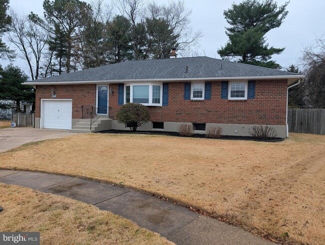 Building Photo - 20 Dale Ct