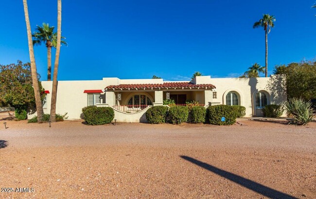 Primary Photo - 6316 E Doubletree Ranch Rd