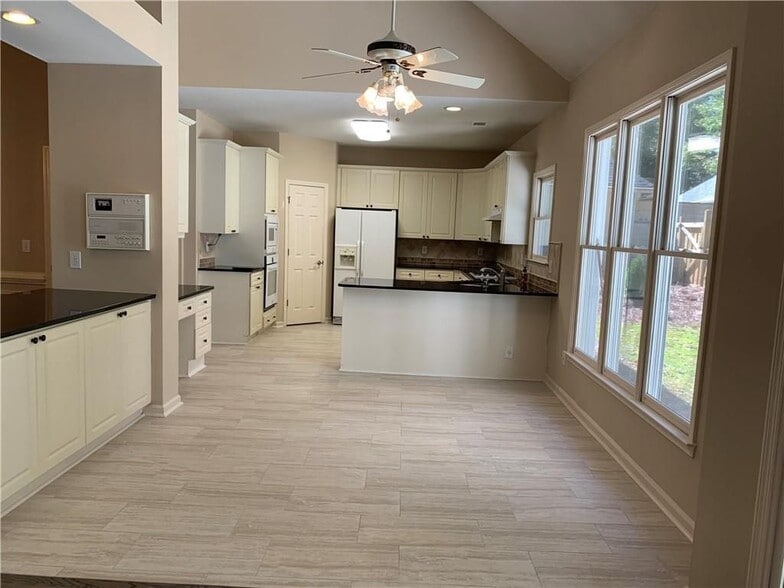 Building Photo - 4210 Burns Heritage Trail