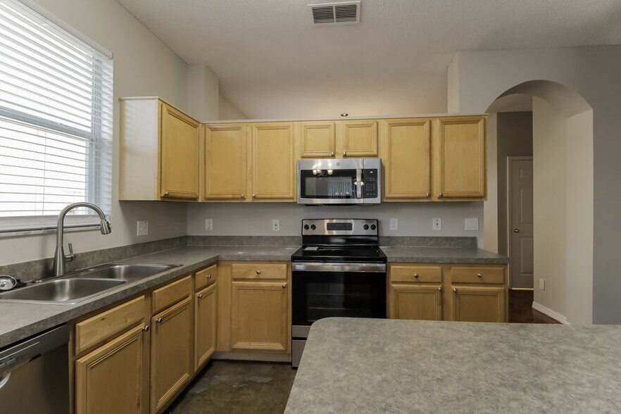 Building Photo - 14512 Kristenright Ln