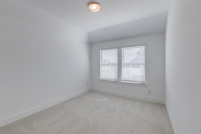 Building Photo - 830 Trace Hawk Ln