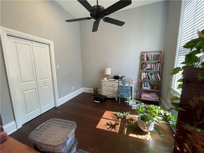 Building Photo - 2932 St Ann St.