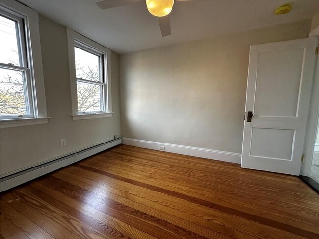 Building Photo - 100 Maple Ave